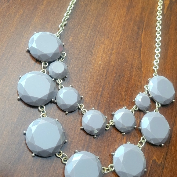 |H&M Jewelry | Chunky Elegant Necklace| - Picture 2 of 3